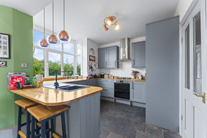 Kitchen- click for photo gallery